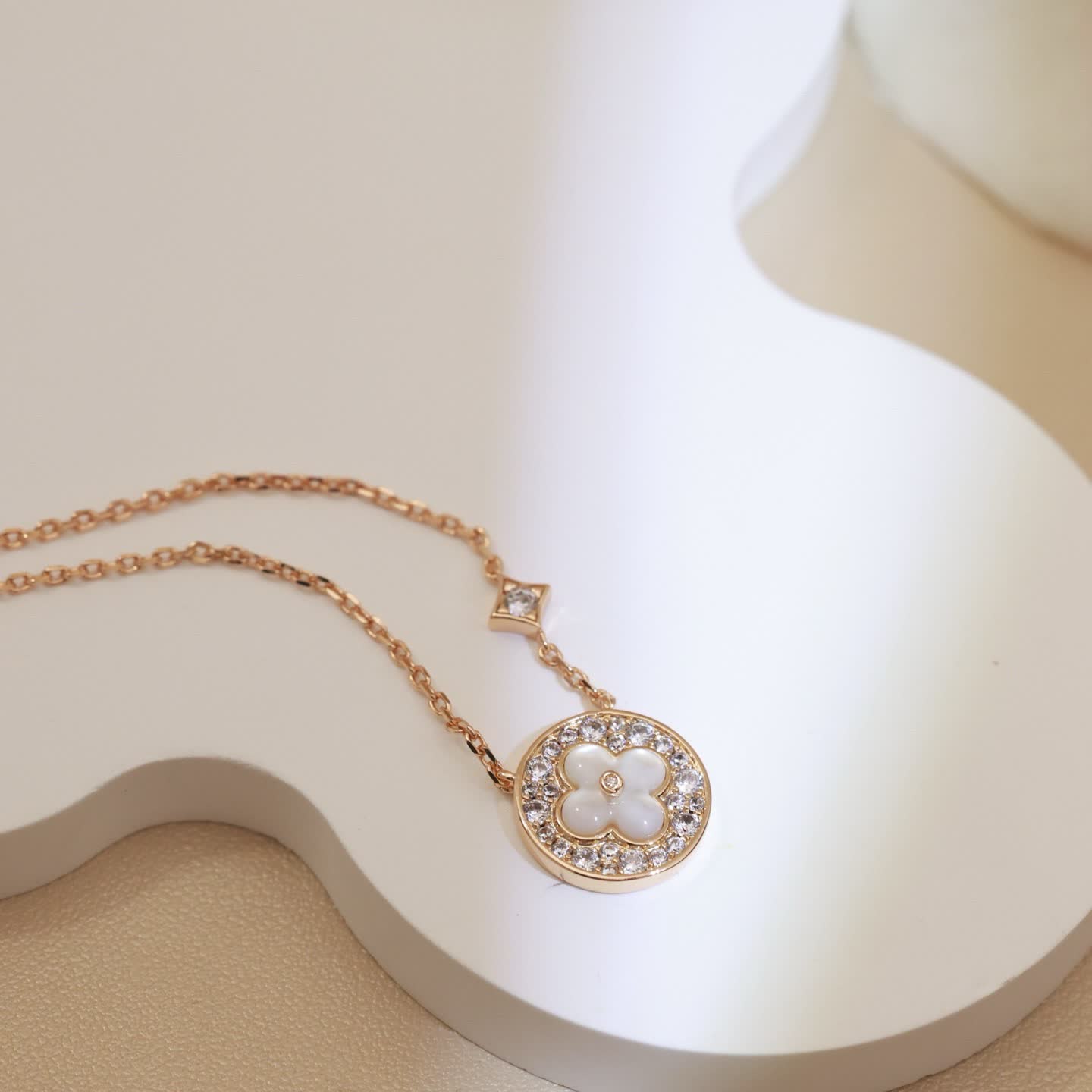 Louis Vuitton Monogram Flower Diamond Necklace